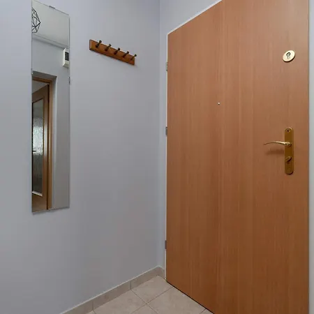 Functional Close To The Old Town By Renters Daire *