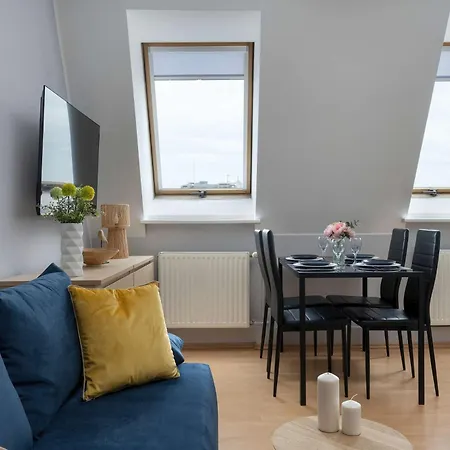 Functional Studio Close To The Old Town By Noclegi Renters *