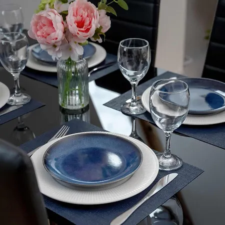 Διαμέρισμα Functional Close To The Old Town By Renters Βρότσλαβ